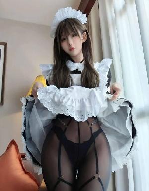 制服小骚货囡囡