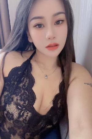 纯欲女水多逼紧粉嫩