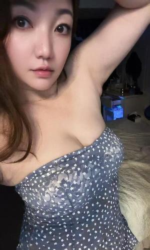 罗湖妩媚一笑