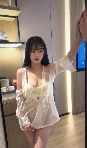东莞大奶巨胸钥钥