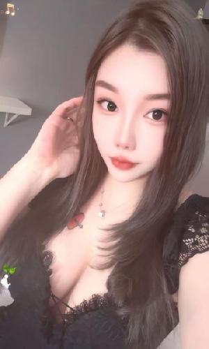 马达臀晴晴