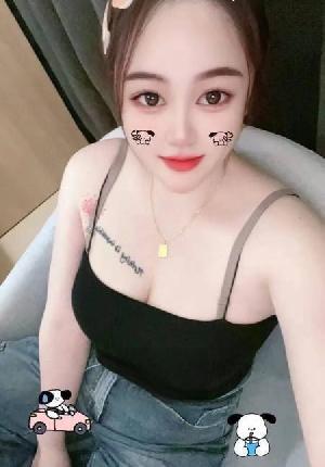 丰满性感大奶少妇