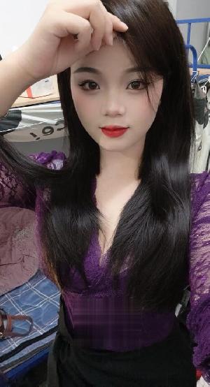 骚气大奶闷骚妹妹兼职