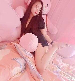 翘臀欲女小丽