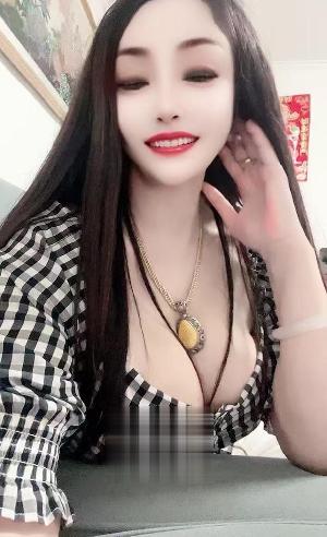 服务超好大胸姐姐
