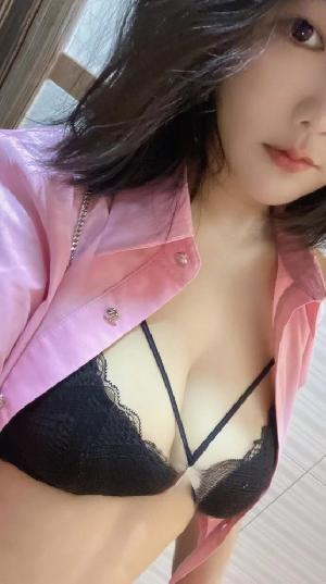 妖艳邻家小骚货