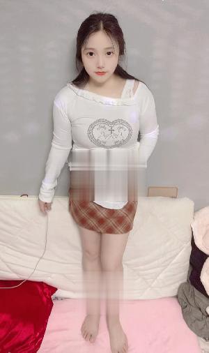 杨浦清纯白腿晴子