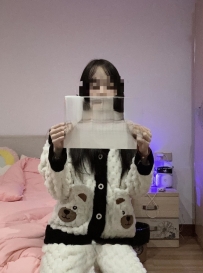 性感黑丝丰臀妹妹
