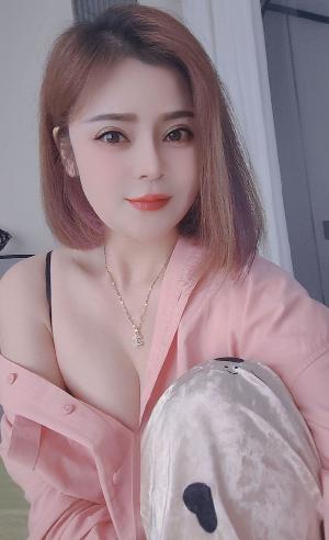 义乌长腿妹还有个闺蜜
