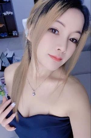 微胖水多，胸大翘臀