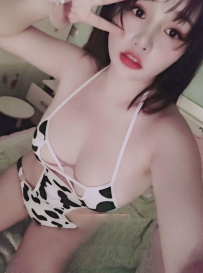 丰满大奶牛小姐姐