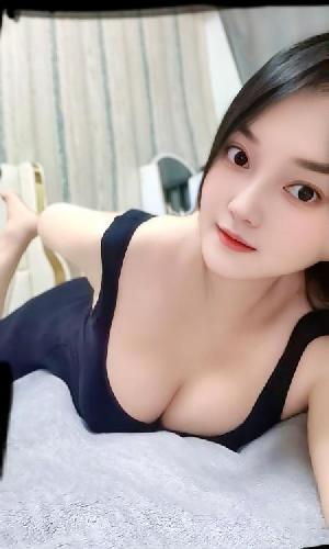 娃娃脸巨乳盼盼