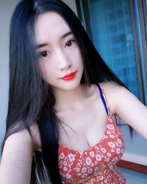性感美乳小姐姐