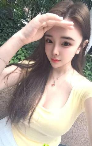 肤白巨乳瑜伽御姐娜娜