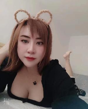 后入敏感潮喷女喷一床