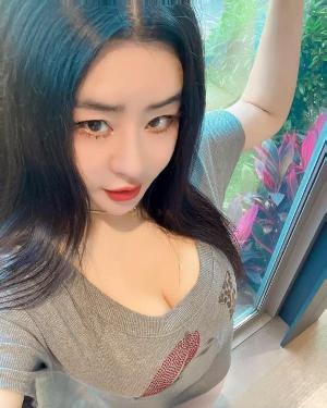 性感尤物卡卡