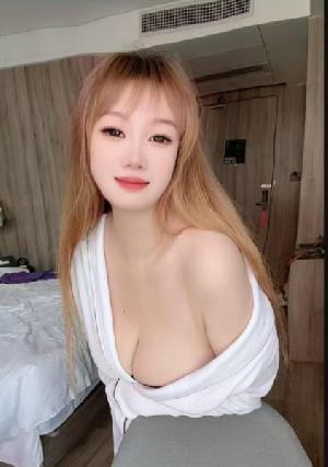 巨乳口活好老师