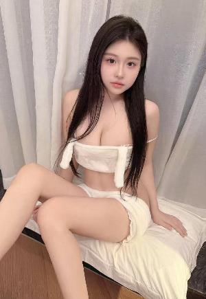 湿妹皮肤软嫩摸起来舒服