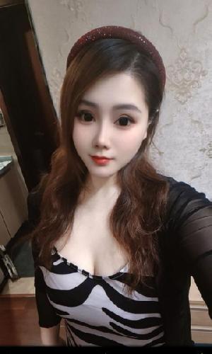 大胸少妇东北刘多多