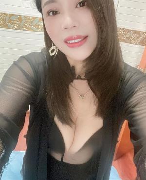 风骚肉臀少妇