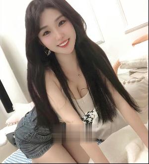 美乳骚货兼职小妹妹