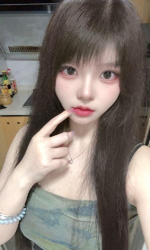 坂田女友闹闹