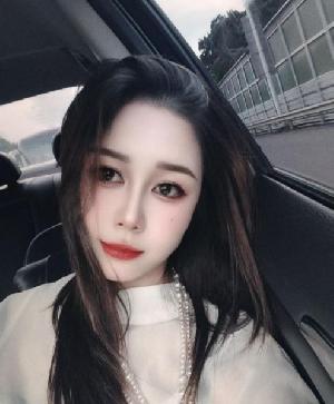 性感大胸小姐姐