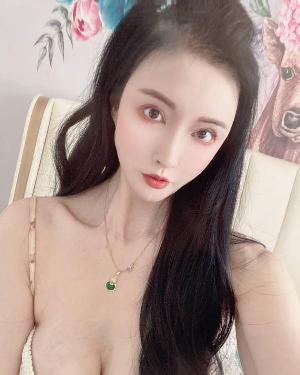 胸又大又软的大长腿