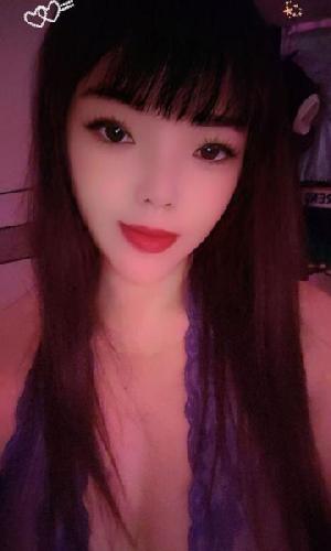 林园路小姐姐