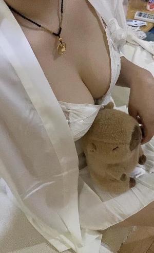 南开性感大奶少妇