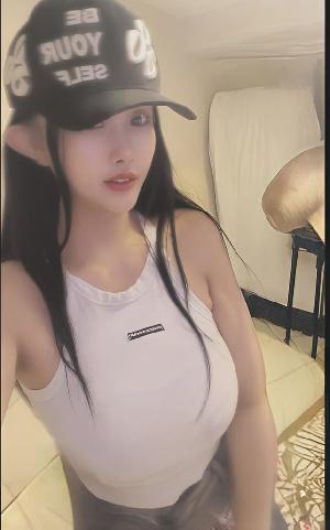 白嫩马达臀