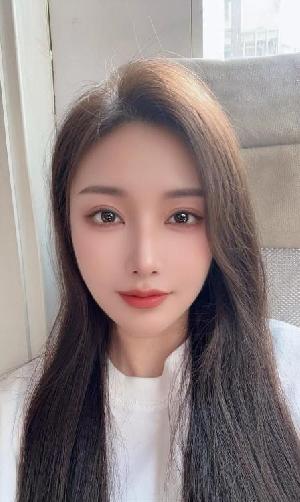 性感御姐Selina
