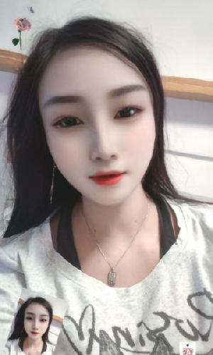 性价比大胸妹子