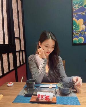 大奶丰臀静静