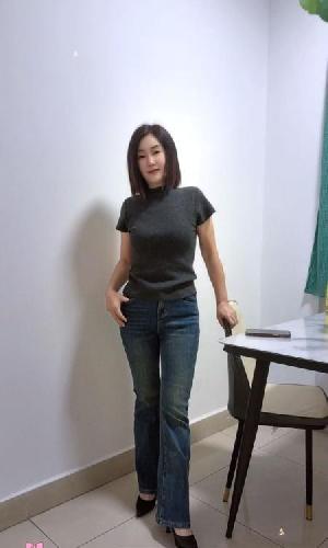 服务少妇芯芯