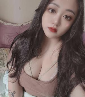 丰满水多琳琳