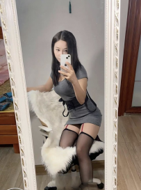 金牛情趣制服黑丝少妇